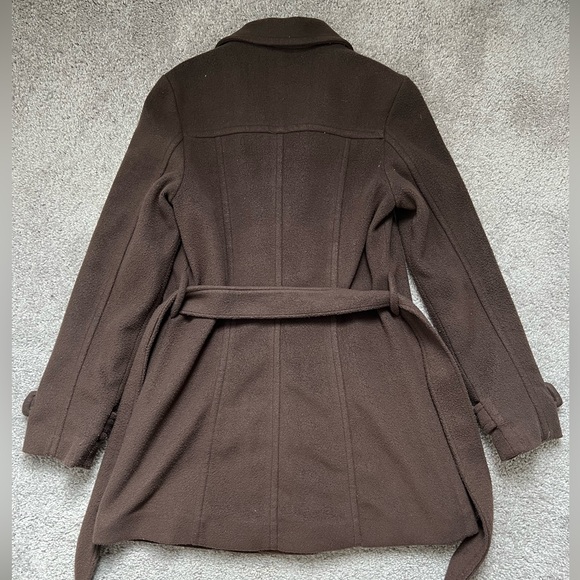 Brown coat - Picture 4 of 5
